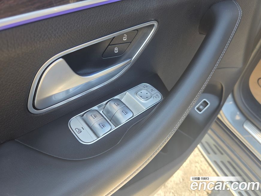 Mercedes-Benz GLE-Class 2021