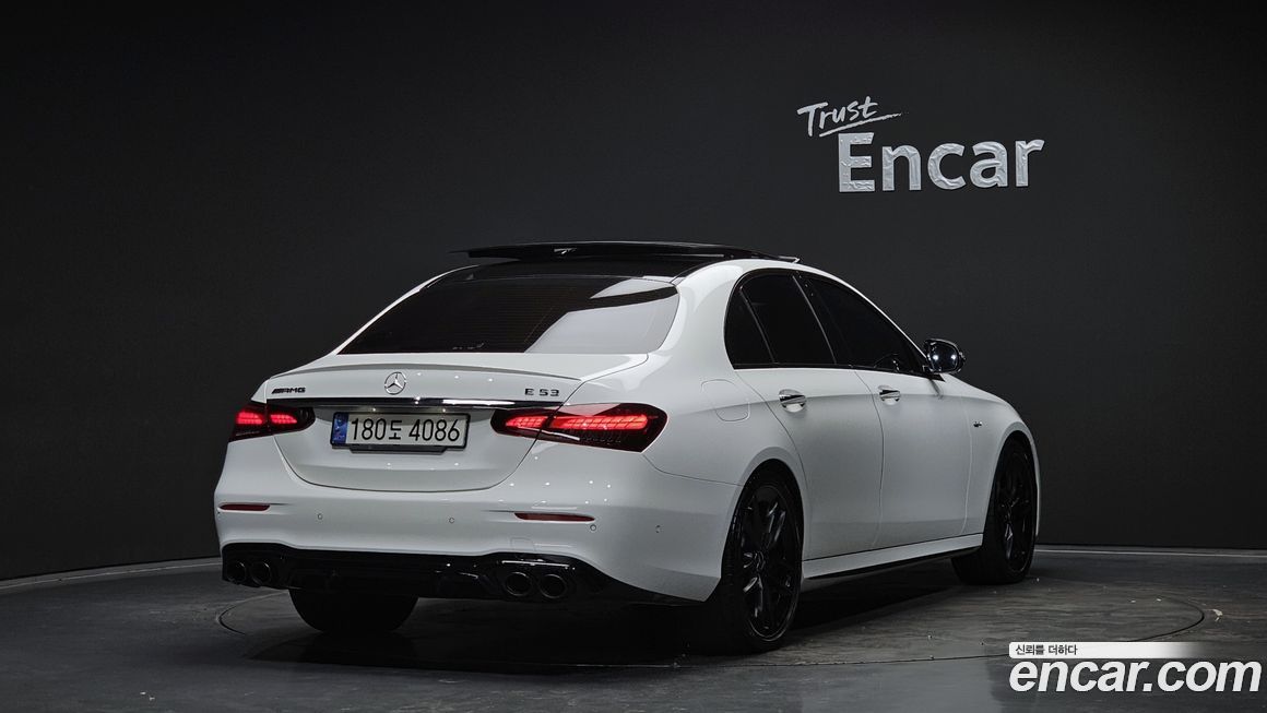 Mercedes-Benz E-Class 2023