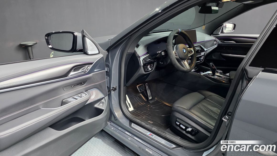 BMW Gran Turismo 2024