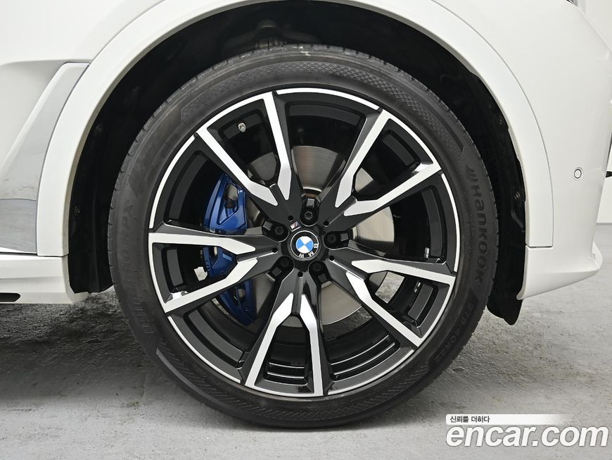 BMW X7 2022