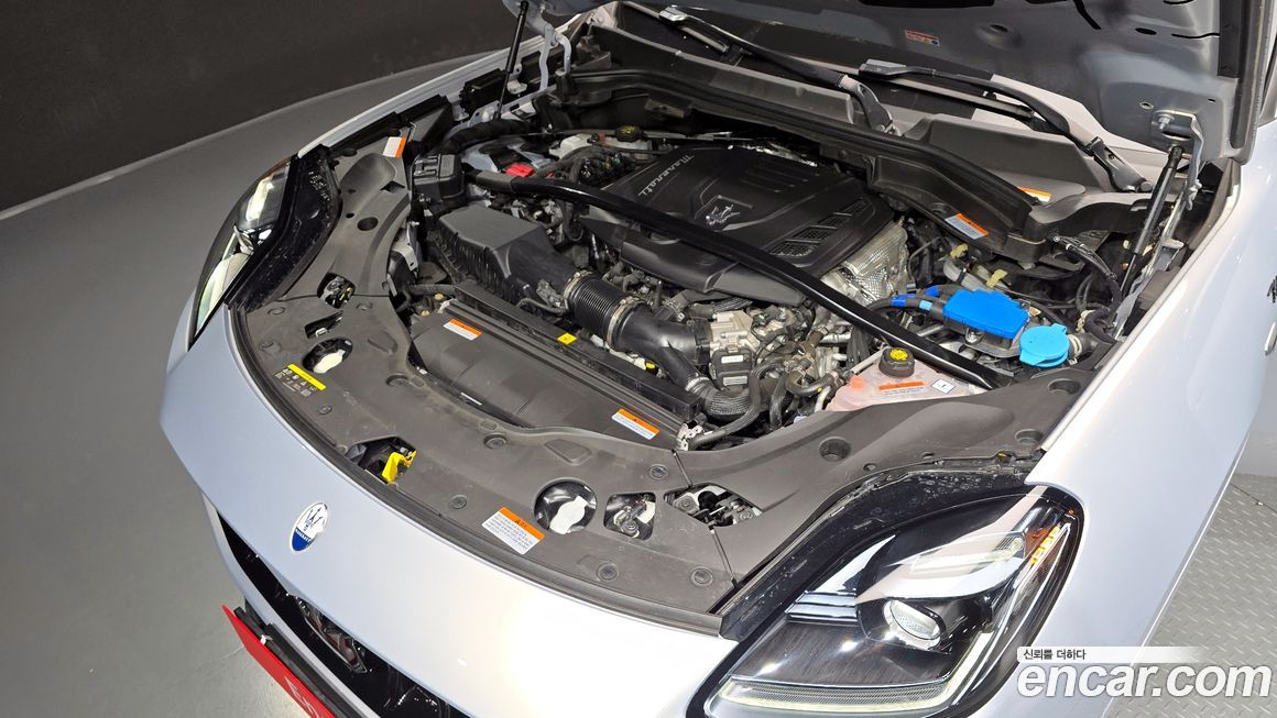 Maserati Grecale 2023