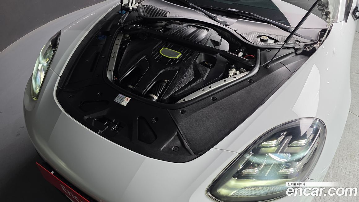 Porsche Panamera 2020