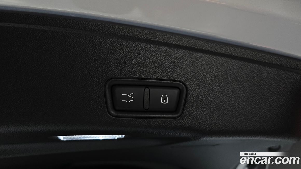 Maserati Grecale 2023