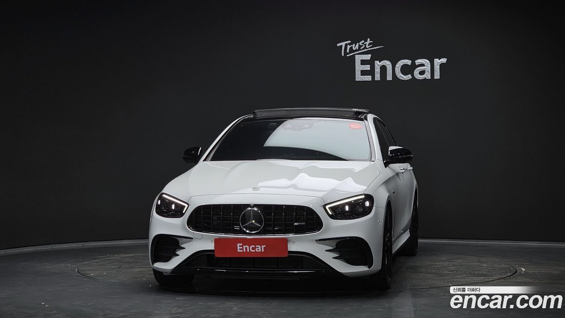 Mercedes-Benz E-Class 2023