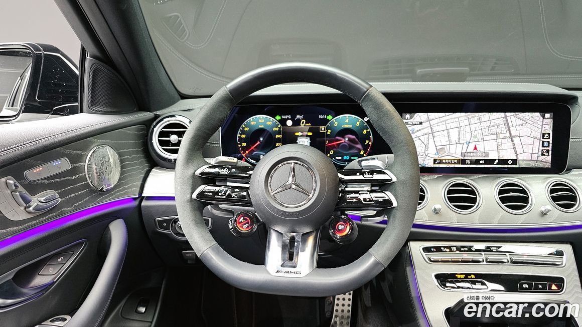 Mercedes-Benz E-Class 2023