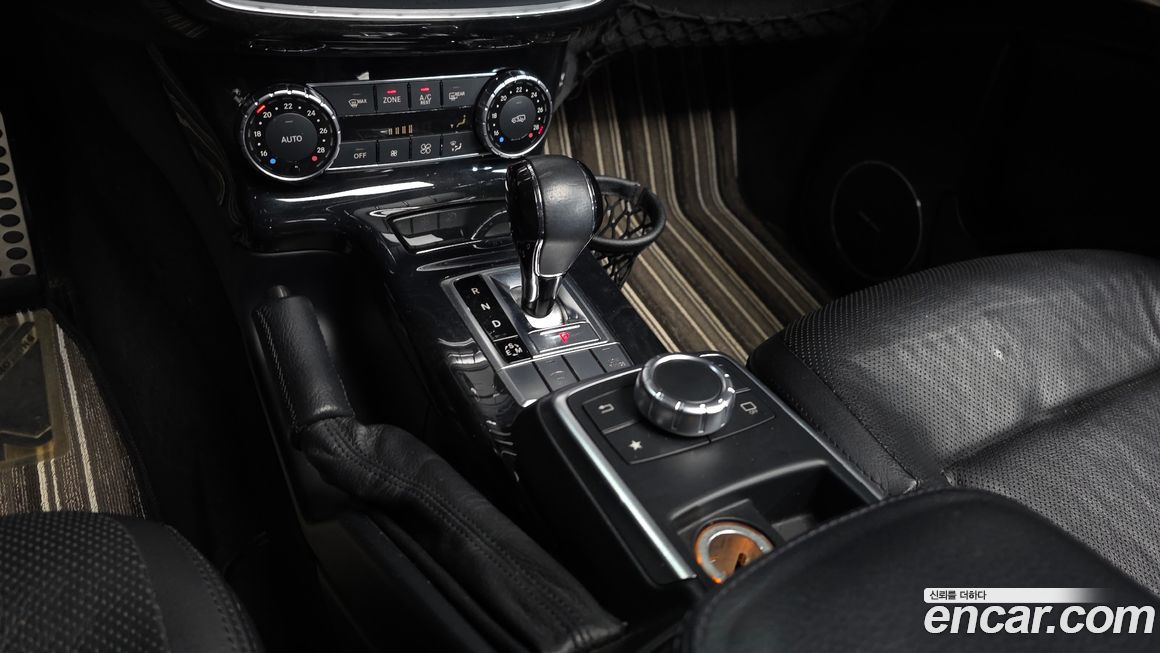 Mercedes-Benz G-Class 2017