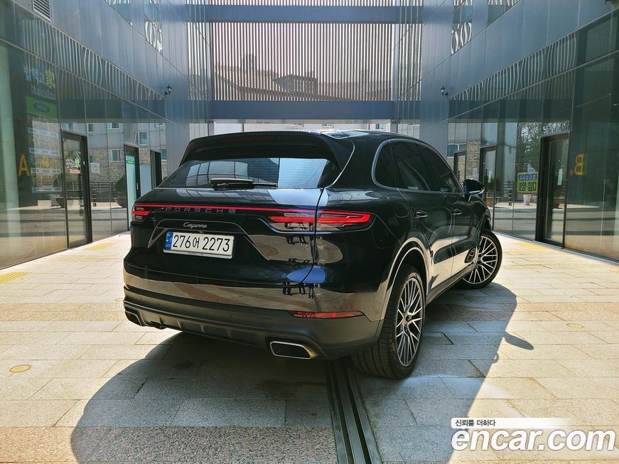 Porsche Cayenne 2021