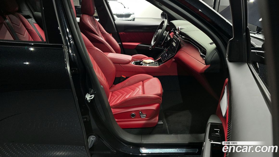 Maserati Grecale 2023