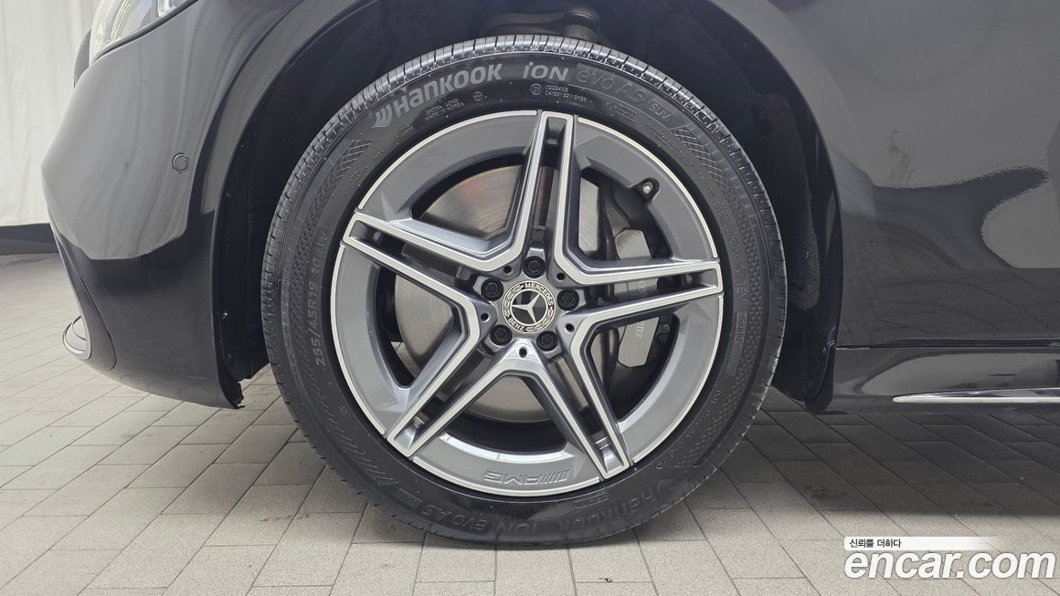 Mercedes-Benz S-Class 2021