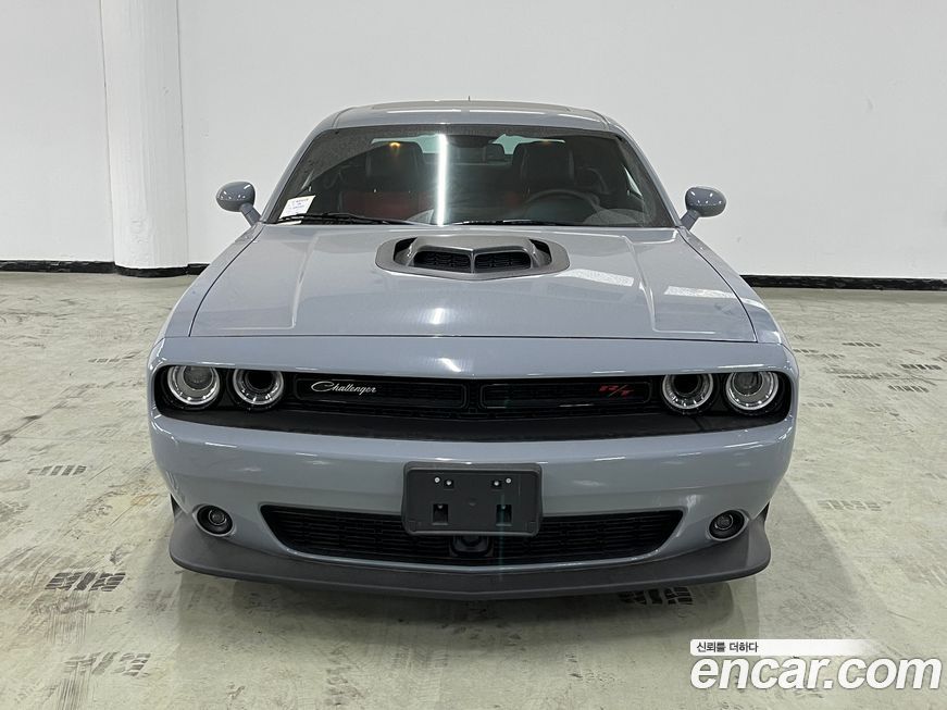 Dodge Challenger 2021