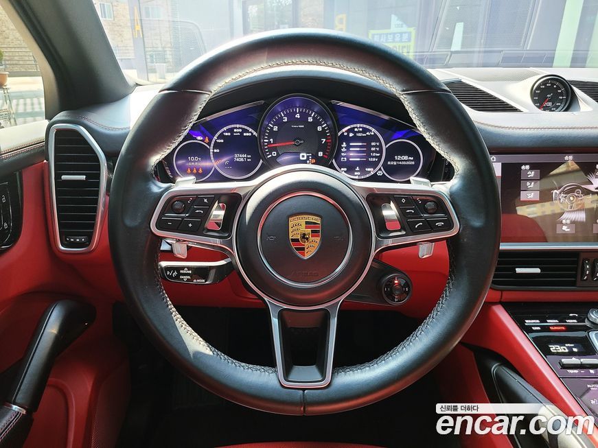 Porsche Cayenne 2021