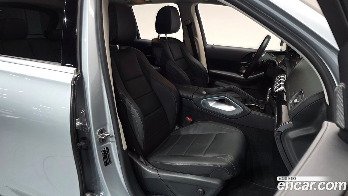 Mercedes-Benz GLE-Class 2023