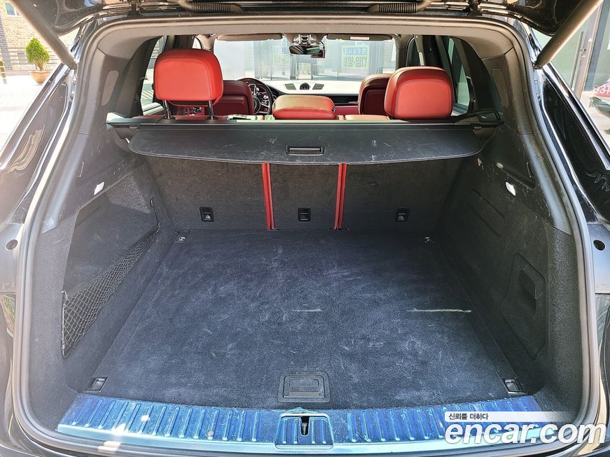 Porsche Cayenne 2021