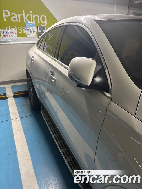 Mercedes-Benz GLE-Class 2025