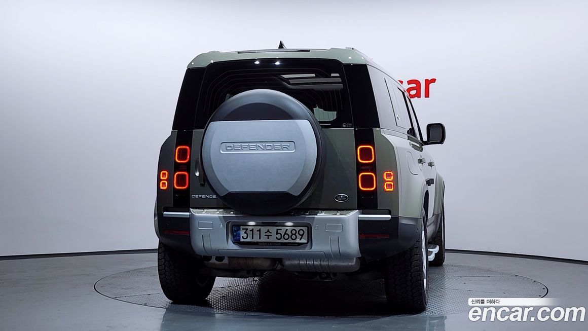 Land Rover Defender 2023