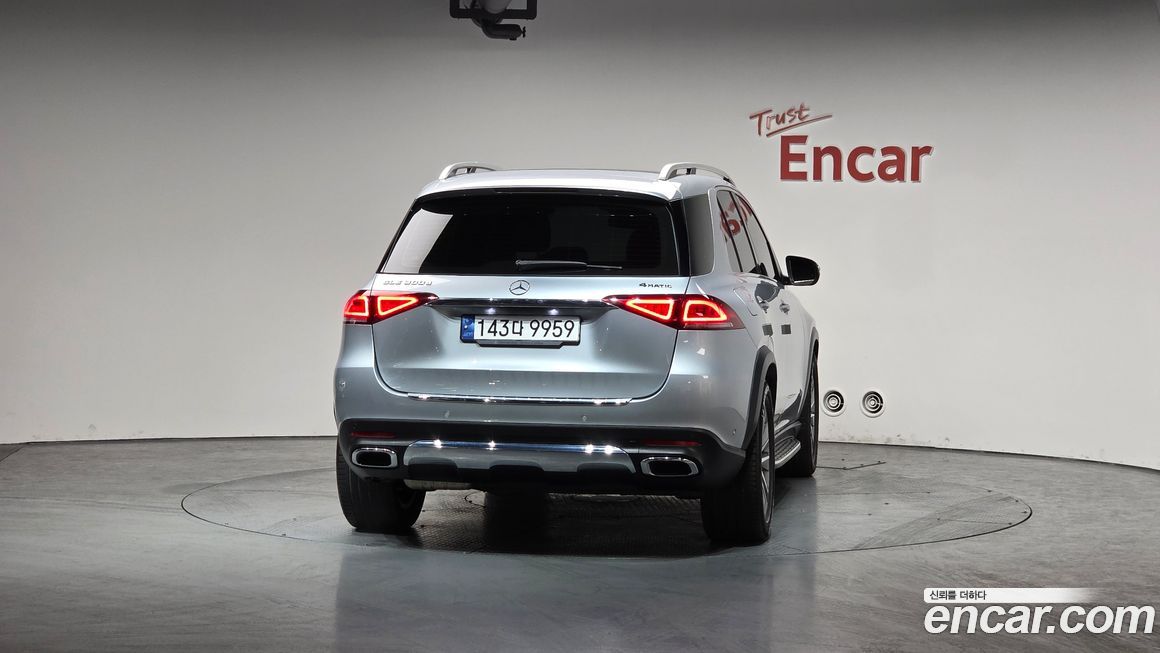 Mercedes-Benz GLE-Class 2023