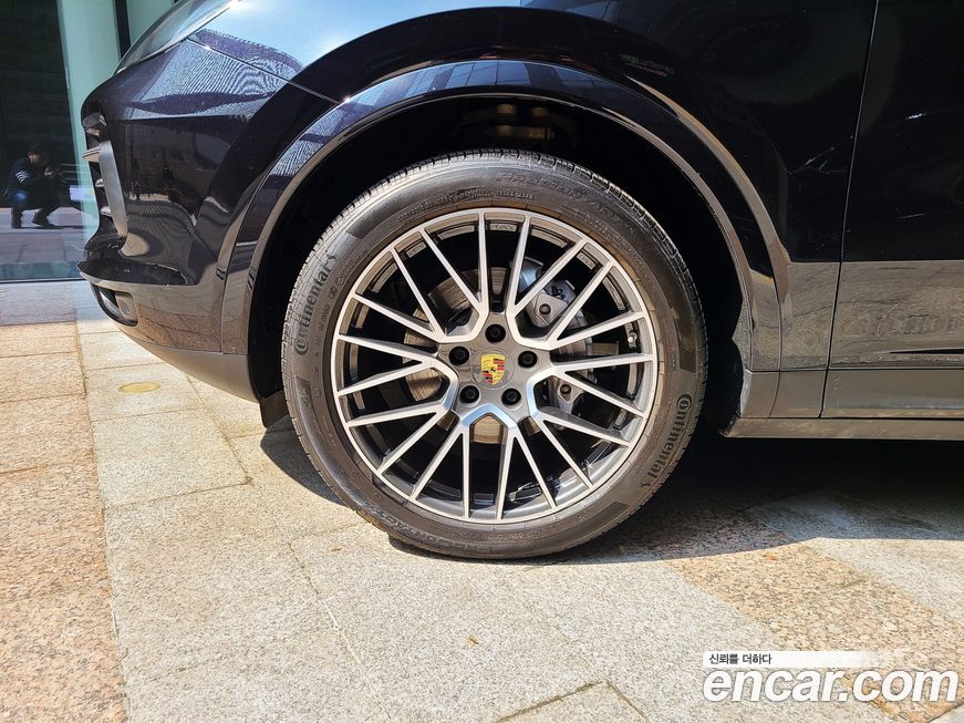 Porsche Cayenne 2021