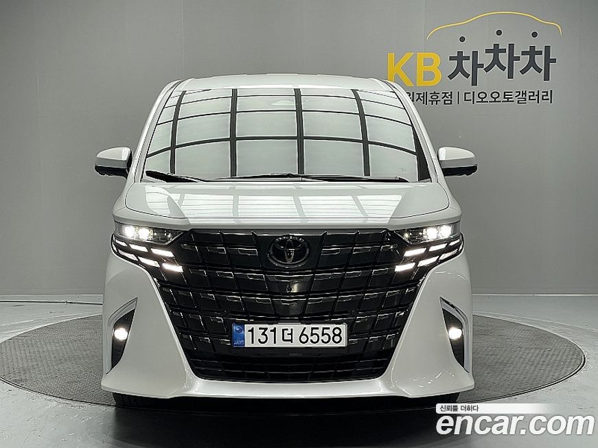 Toyota Alphard 2024