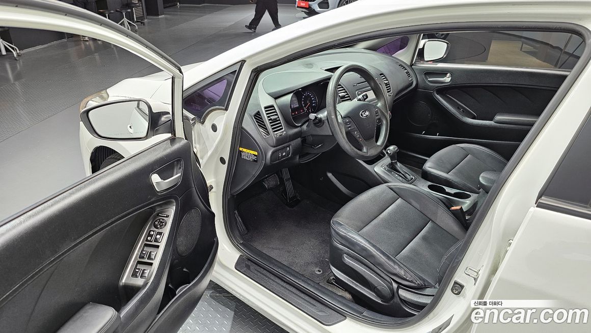 Kia K3 2015