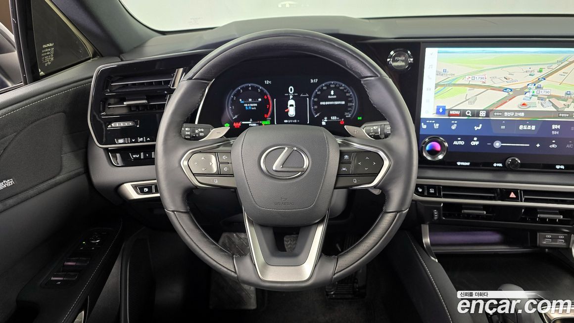 Lexus RX 2025