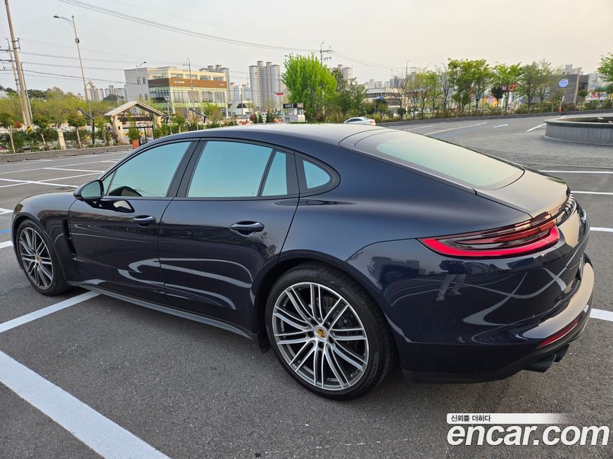 Porsche Panamera 2020