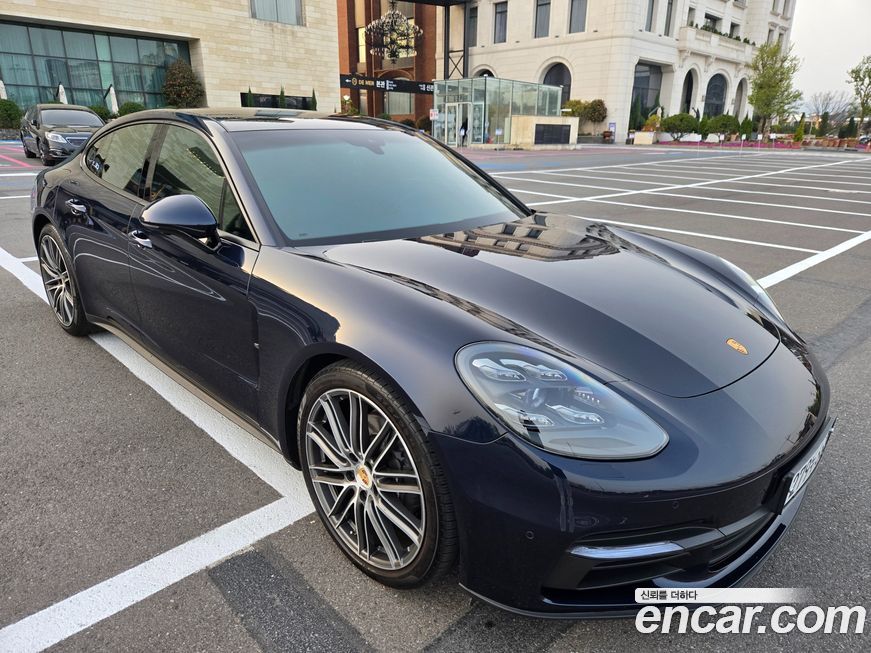 Porsche Panamera 2020