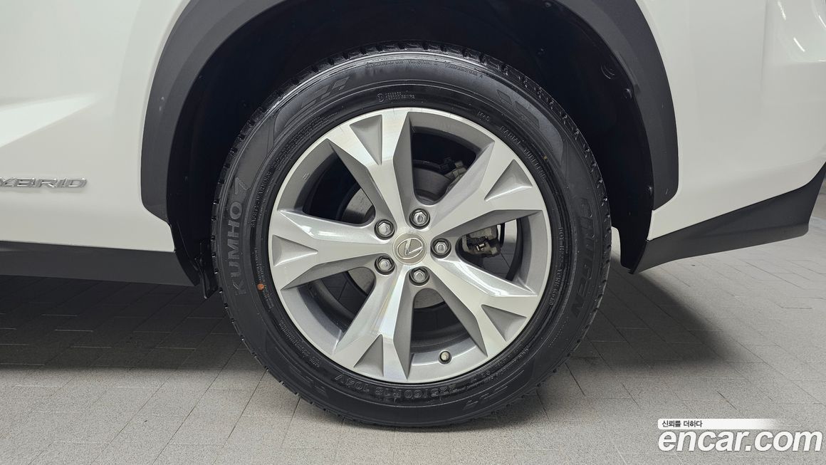 Lexus NX 2015
