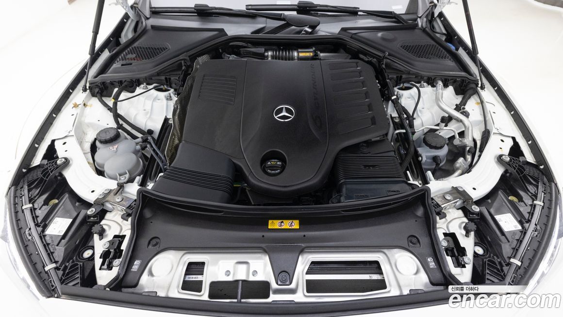 Mercedes-Benz E-Class 2024