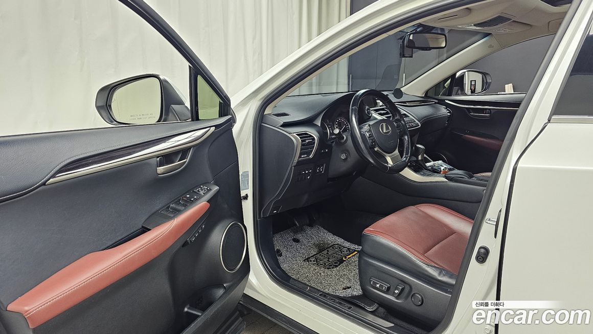 Lexus NX 2015