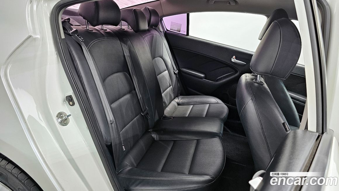 Kia K3 2015