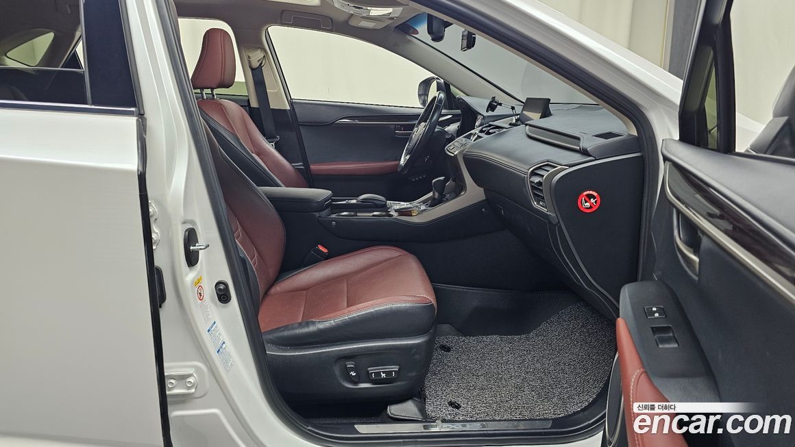 Lexus NX 2015