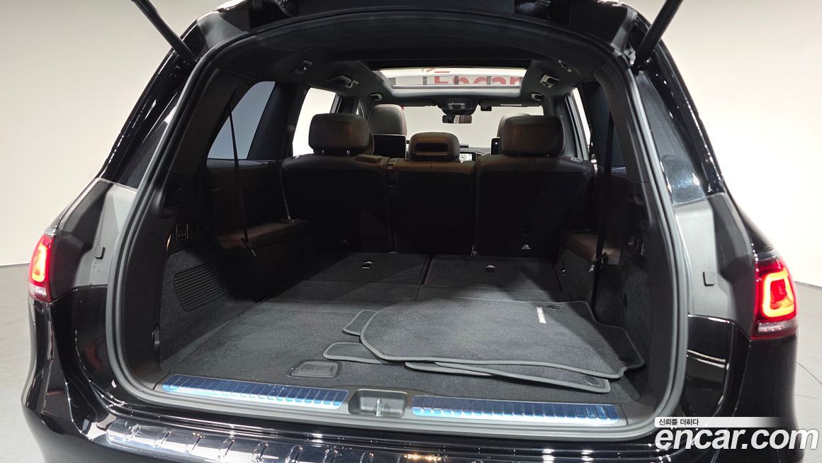 Mercedes-Benz GLS-Class 2023