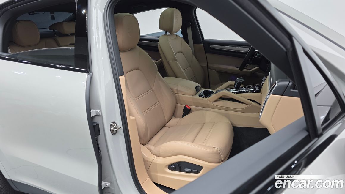 Porsche Cayenne 2023