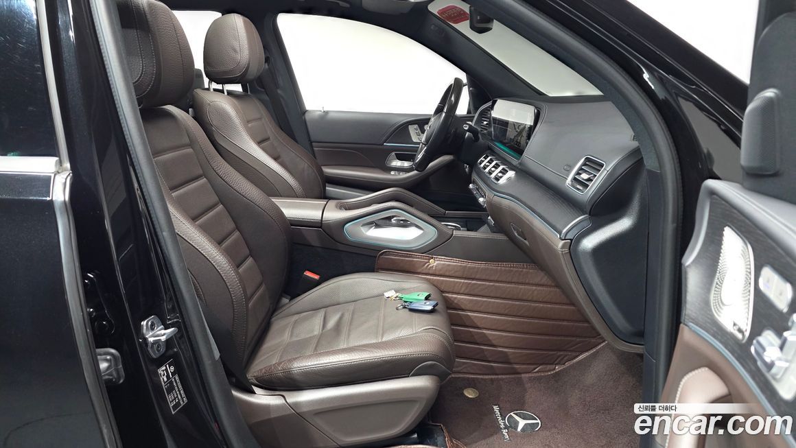 Mercedes-Benz GLS-Class 2023