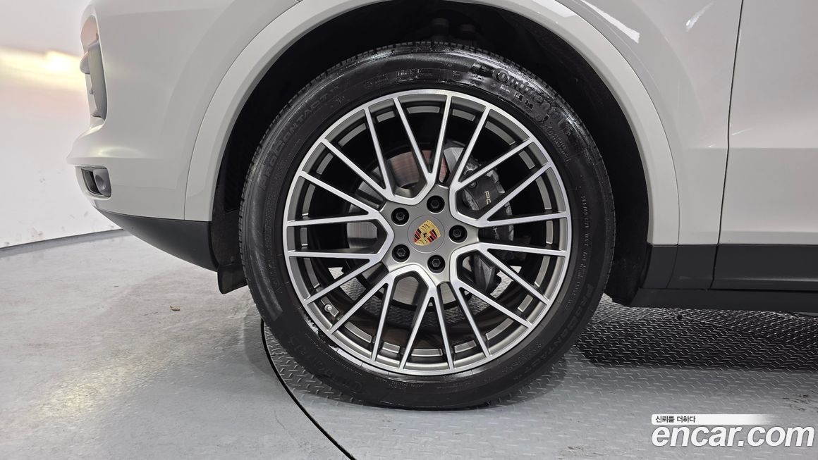 Porsche Cayenne 2023