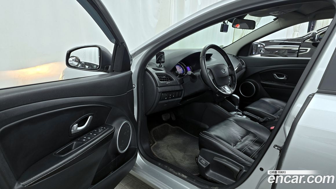 Renault-KoreaSamsung SM3 2013