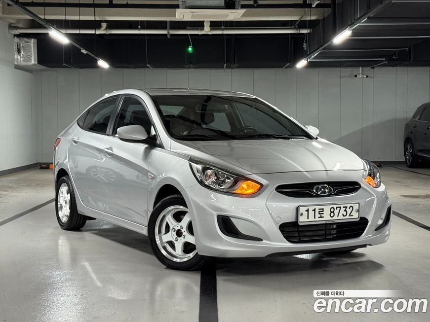Hyundai Accent 2012