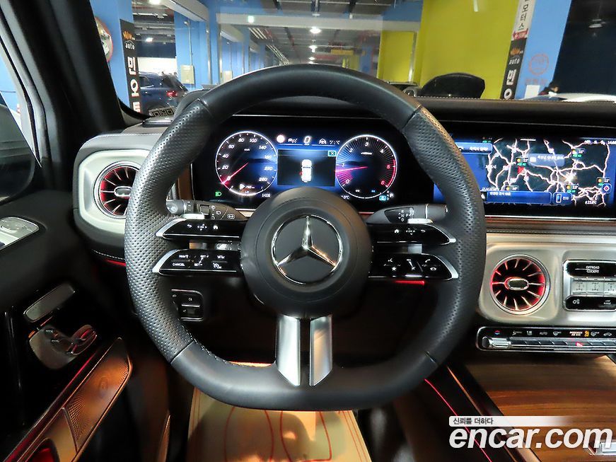 Mercedes-Benz G-Class 2025