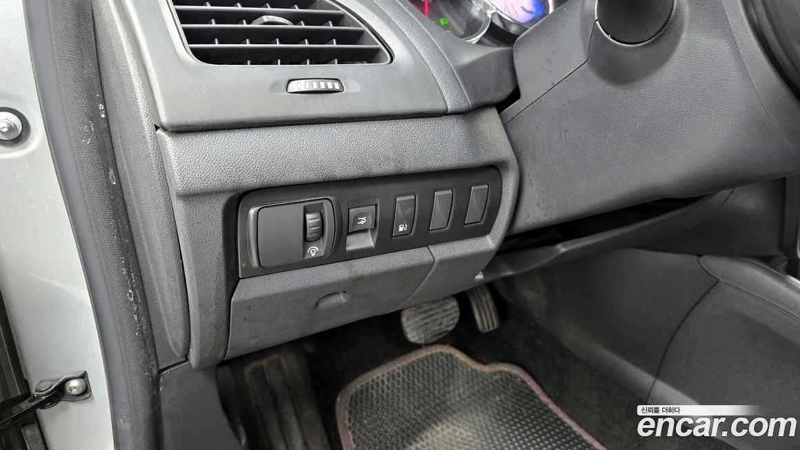 Renault-KoreaSamsung SM3 2013