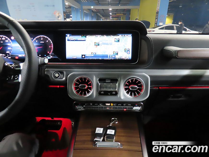 Mercedes-Benz G-Class 2025