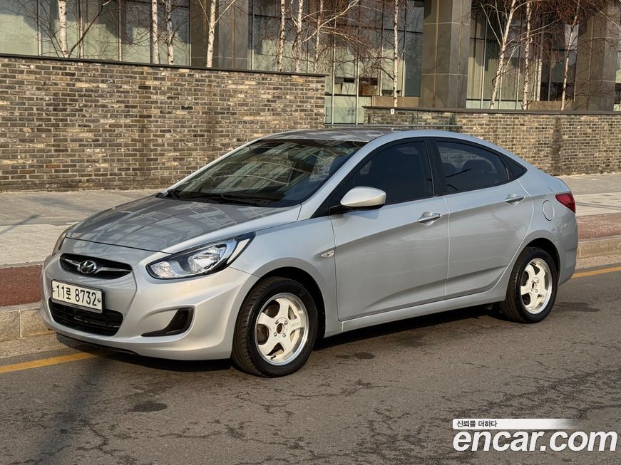 Hyundai Accent 2012