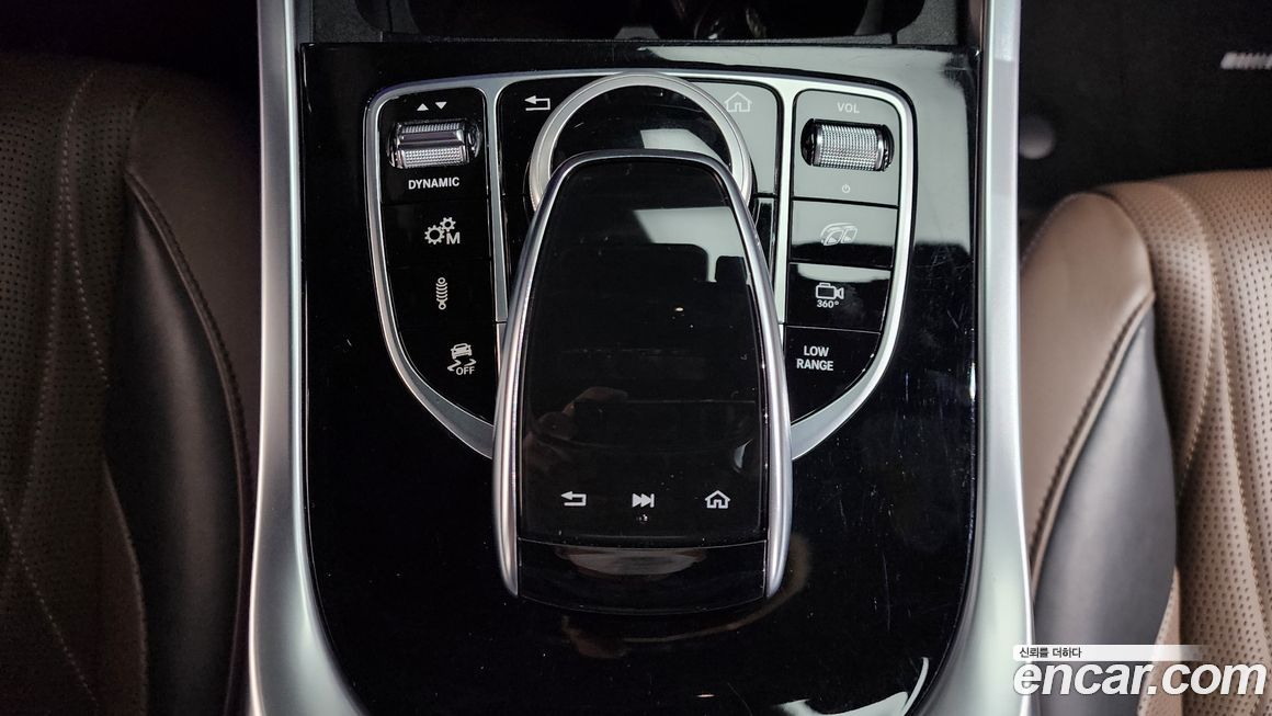 Mercedes-Benz G-Class 2021