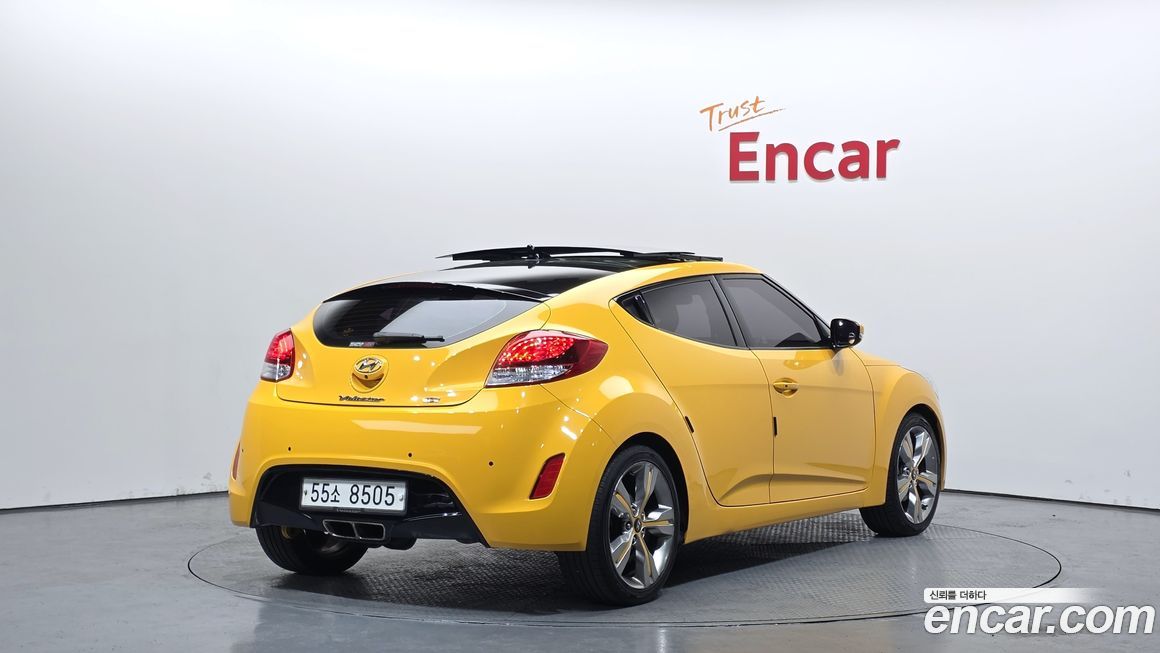 Hyundai Veloster 2012