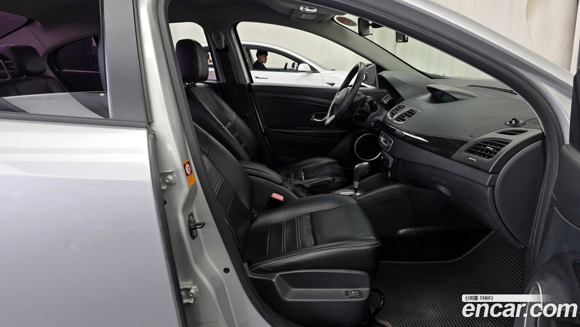 Renault-KoreaSamsung SM3 2013