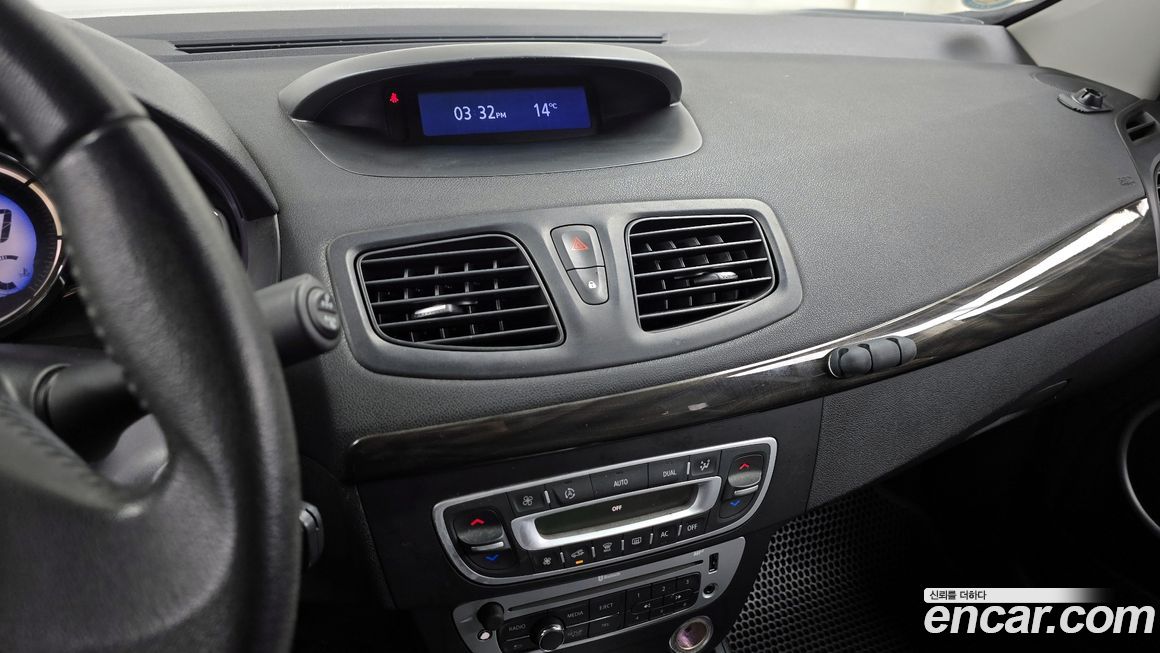 Renault-KoreaSamsung SM3 2013