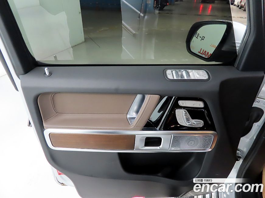 Mercedes-Benz G-Class 2025