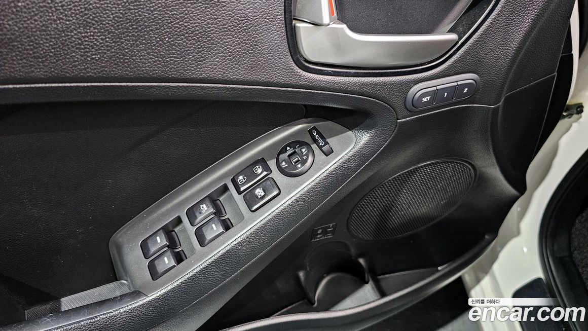 Kia K3 2016
