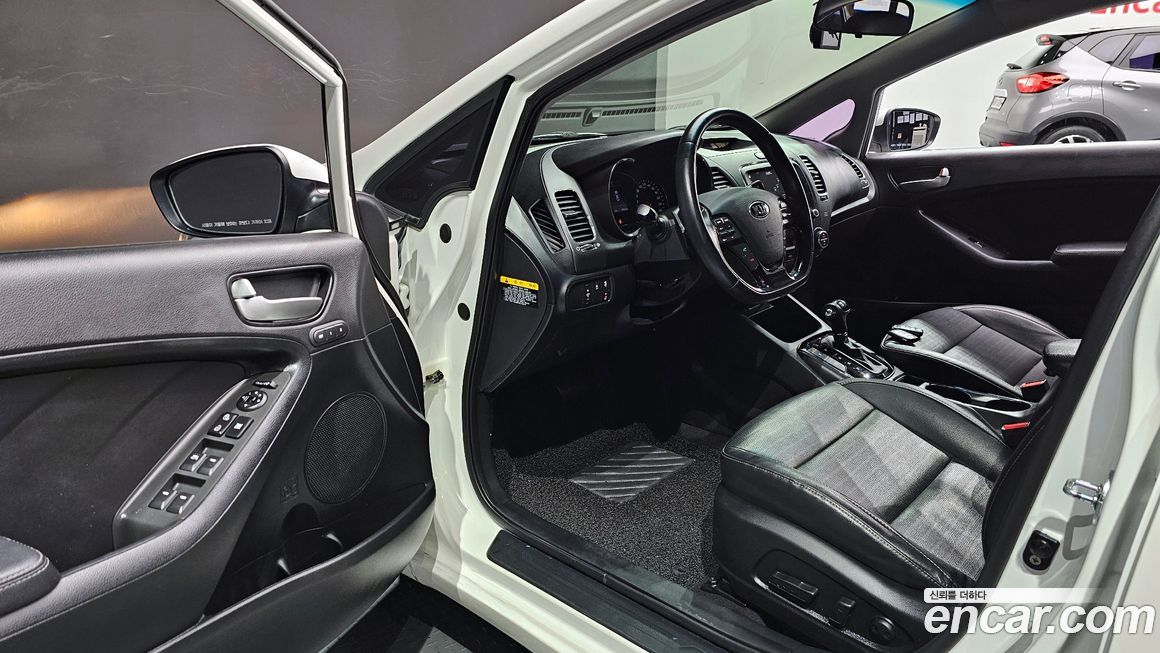 Kia K3 2016
