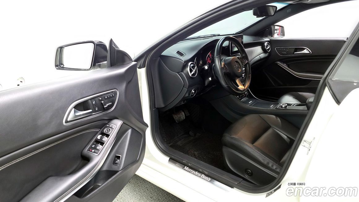 Mercedes-Benz CLA-Class 2015