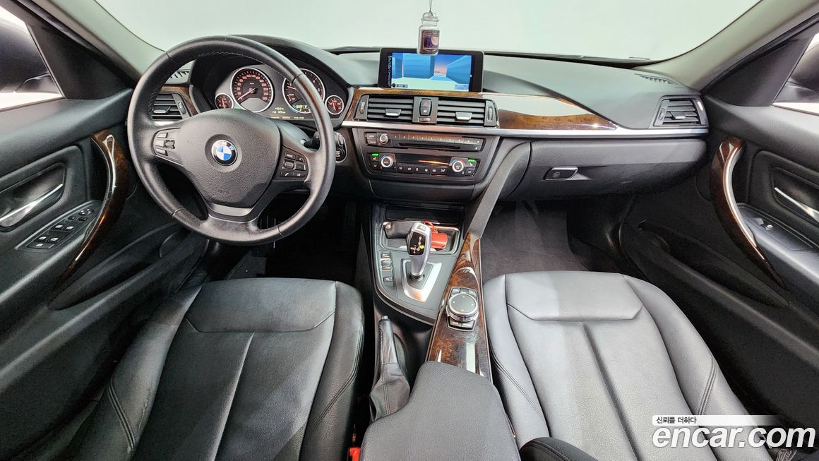 BMW 3-Series 2015